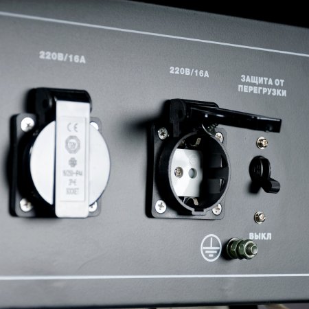 Бензиновый генератор FUBAG BS 3300 A ES с электростартером и коннектором автоматики в Сочи фото